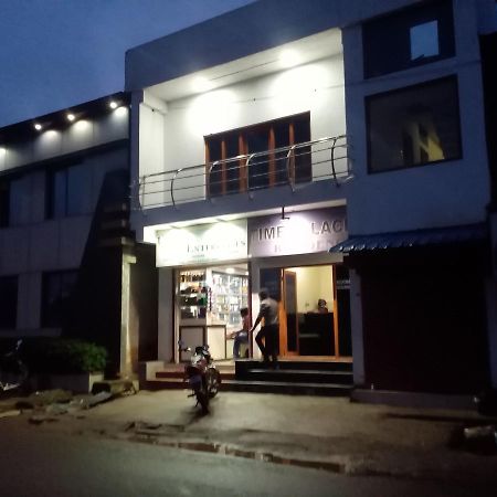 Hotel Time Palace Ooty Ngoại thất bức ảnh