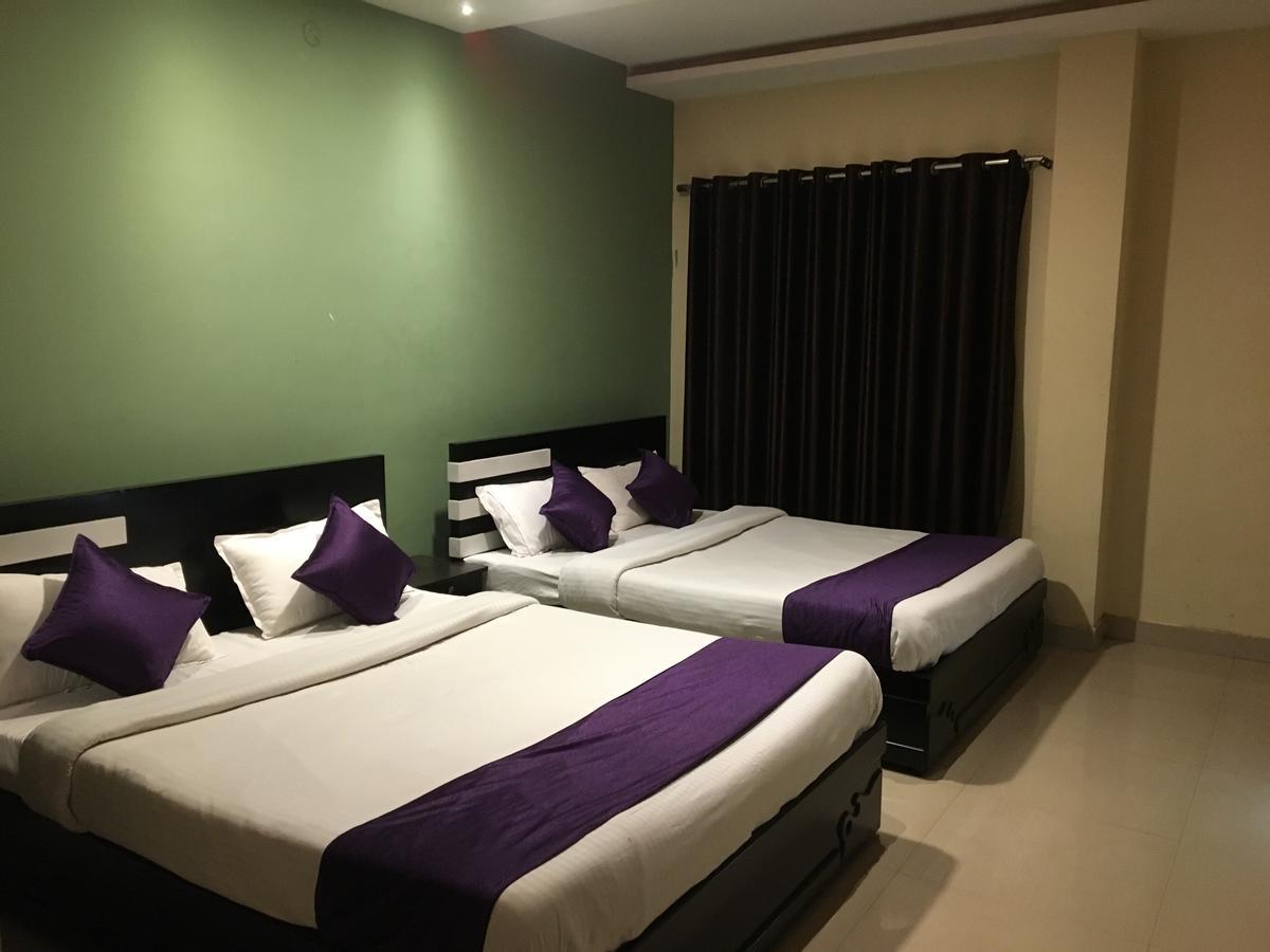 Hotel Time Palace Ooty Ngoại thất bức ảnh